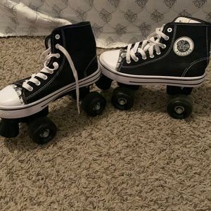 Converse roller skates